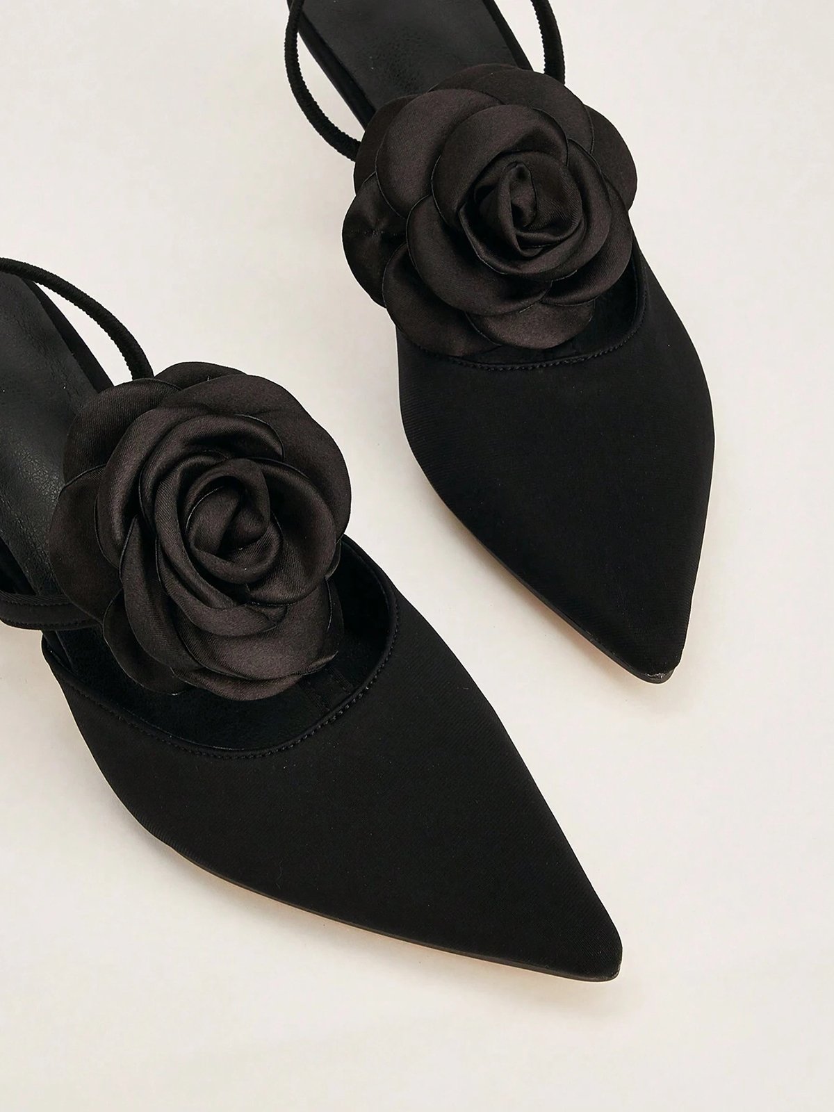 Elegant Rosa Satin Kätzchen Stöckel Slingback Pumps