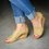 Perforierte Slip-On-Keilsandalette