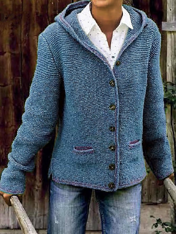 Geknpfte Jacke mit Kapuze