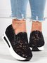 Blumenstickerei Mesh Paneeliert Slip-On Keil Sneakers